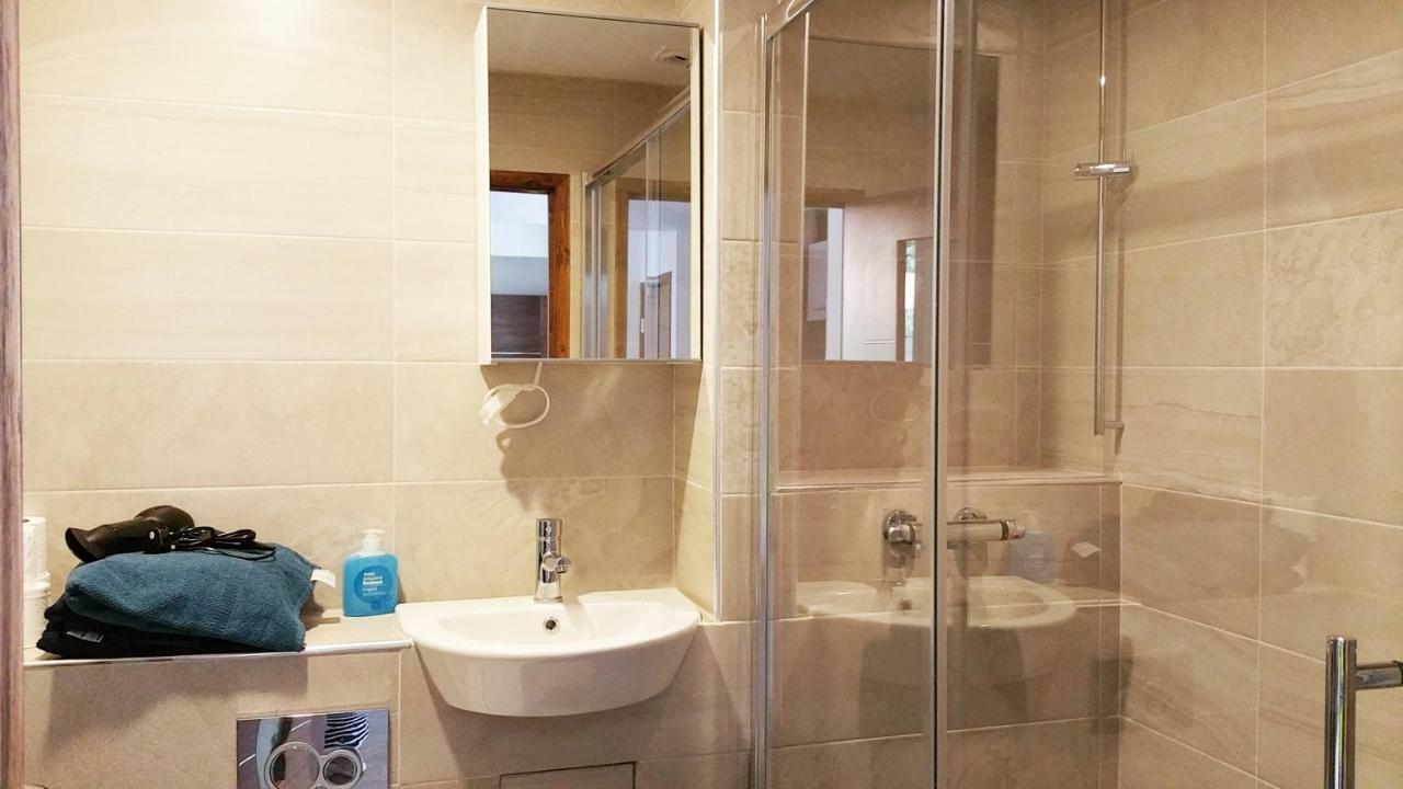 Cygnet House Aparthotel ครอยดอน ภายนอก รูปภาพ